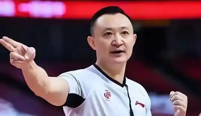 华体会体育-闫军被撤销国际裁判并非意味着天亮了，在CBA，他依然呼风唤雨