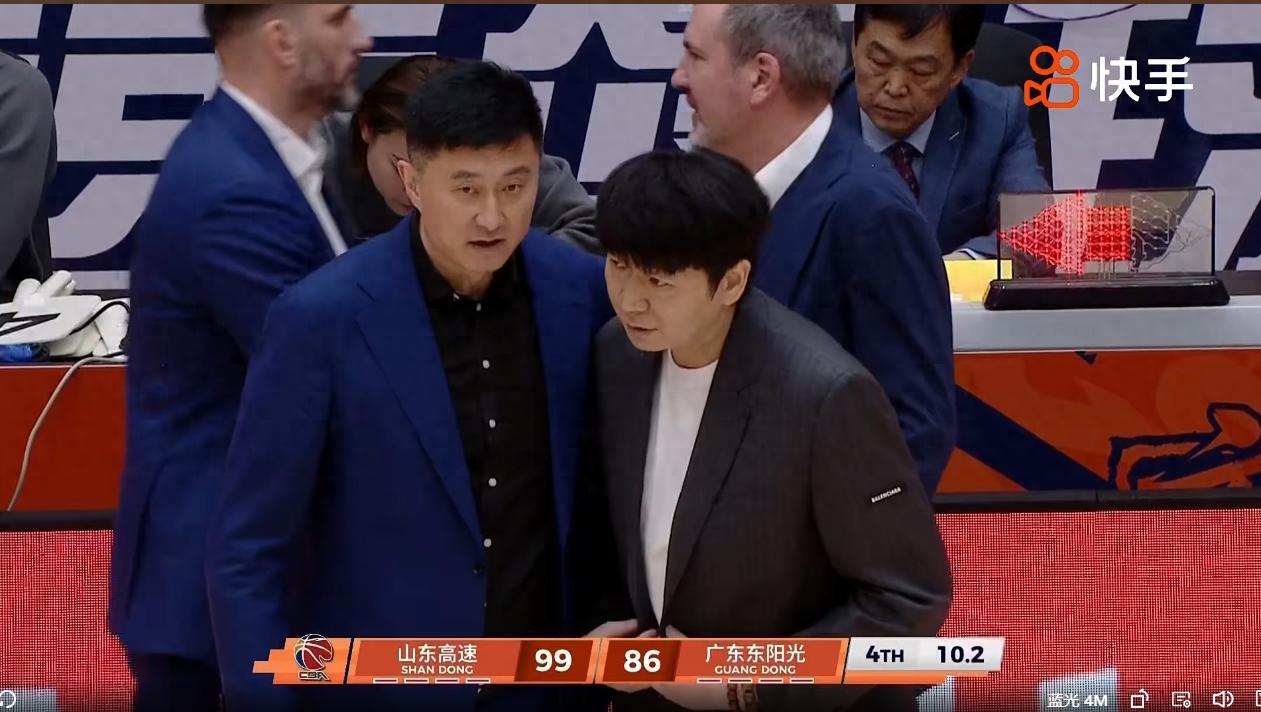 华体会体育-奇兵！三分9中5砍15分，完爆国手胡明轩徐杰，赛后邱彪点名表扬